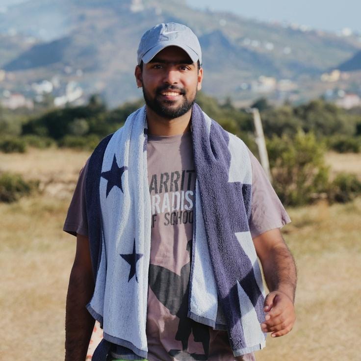 Portrait of Alex Carter, community mentor and Italian cuisine specialist